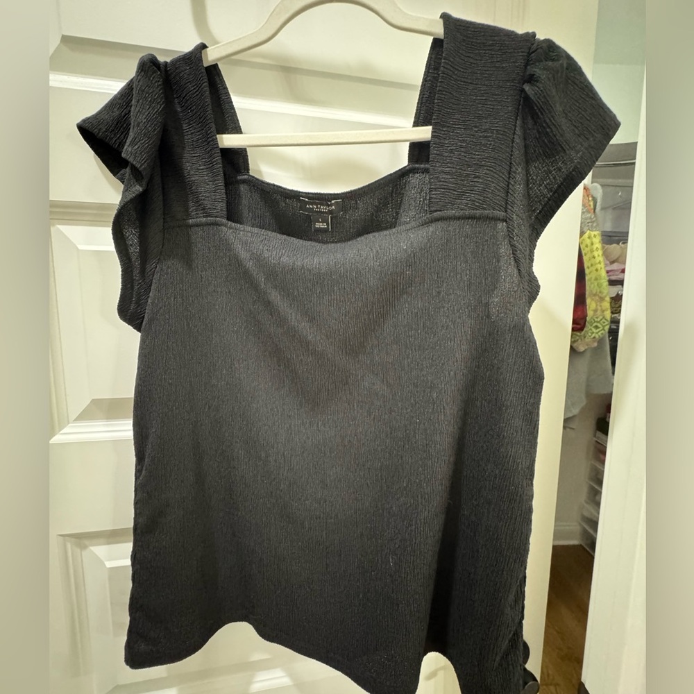Ann Taylor Large Textured Blouse with Cap Sleeves